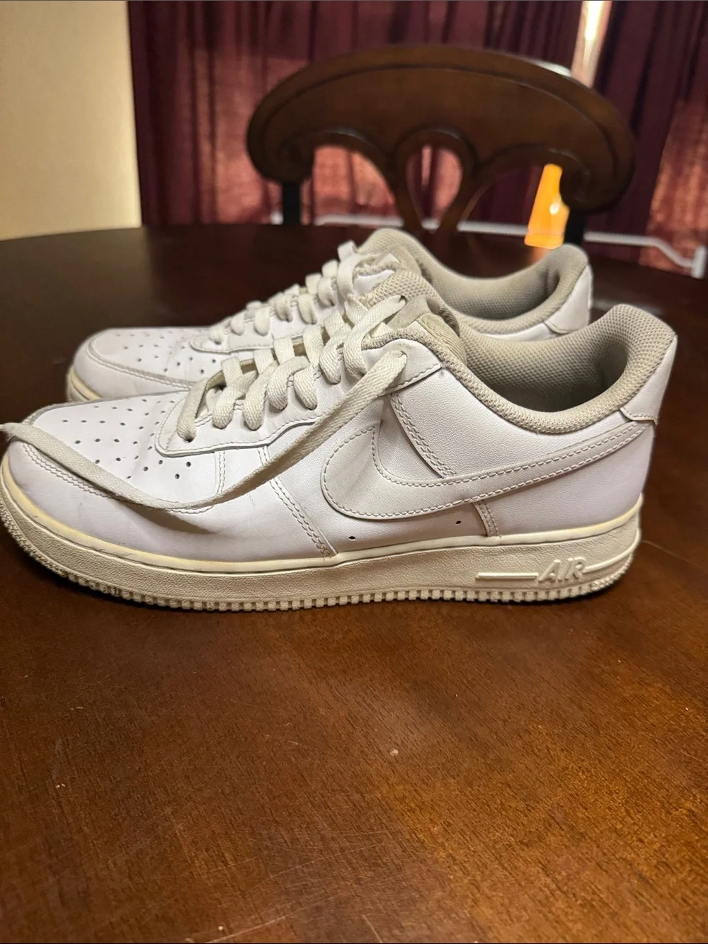 Nike Men’s White Low-Top Leather Sneakers
